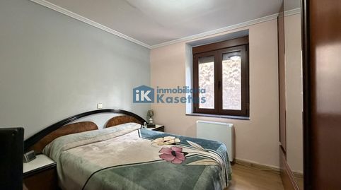 Foto 4 de Piso en venta en Urbi, Basauri