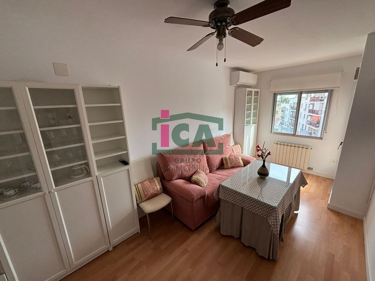 Sala d'estar de Apartament de lloguer en Cáceres Capital amb Aire condicionat, Calefacció i Terrassa
