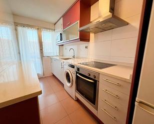 Kitchen of Flat for sale in  Zaragoza Capital  with Heating, Parquet flooring and Furnished