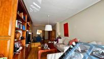 Living room of Flat for sale in Rivas-Vaciamadrid  with Air Conditioner, Heating and Parquet flooring