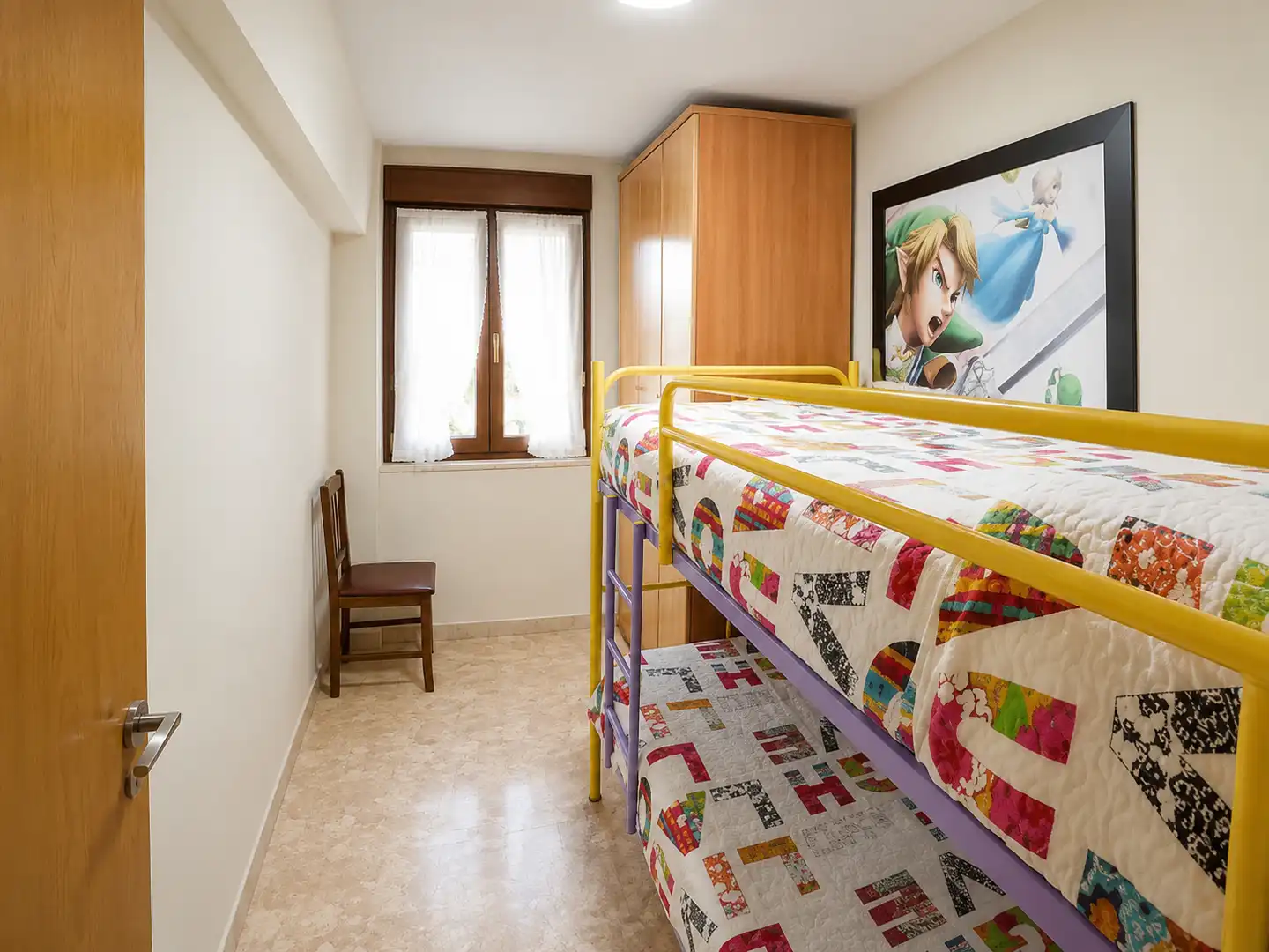 Schlafzimmer von Wohnung zur Miete in Miengo mit Heizung, Möbliert und Ofen