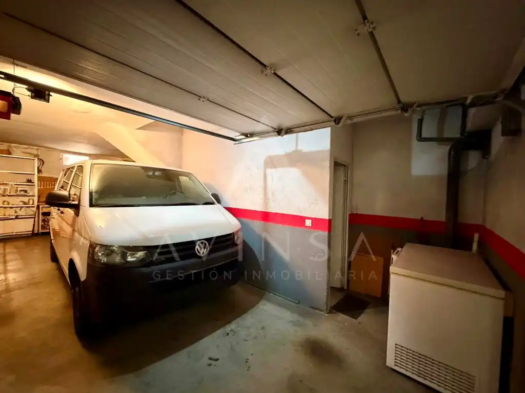 Aparcament de Casa o xalet en venda en Guadalajara