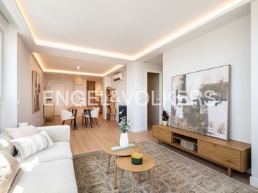 Piso con balcón en venta en Hortaleza