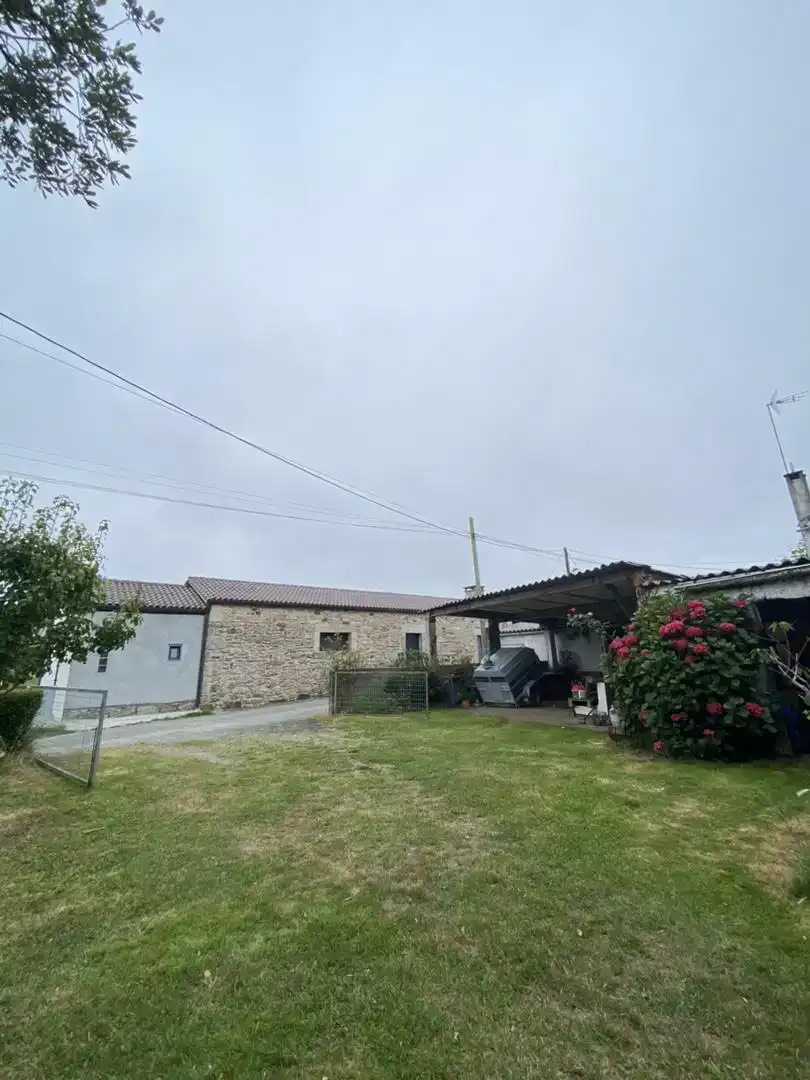 Vista exterior de Pis en venda en Curtis amb Jardí privat, Traster i Piscina