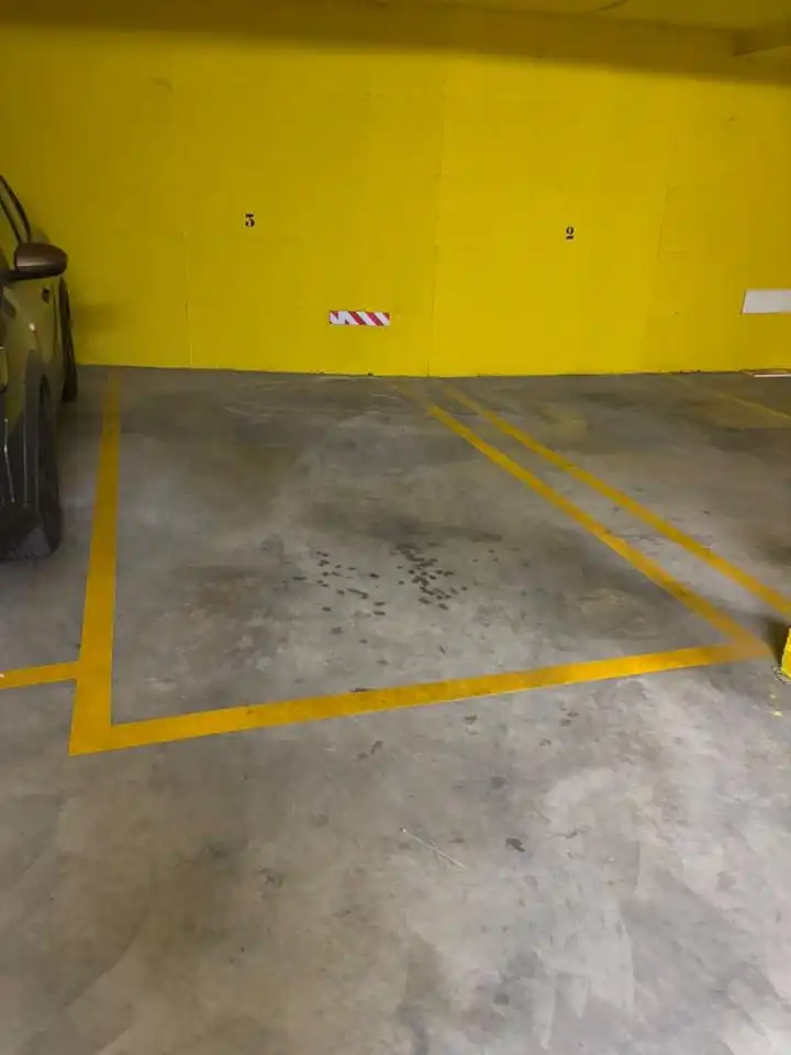 Parkplatz von Garage zur Miete in Málaga