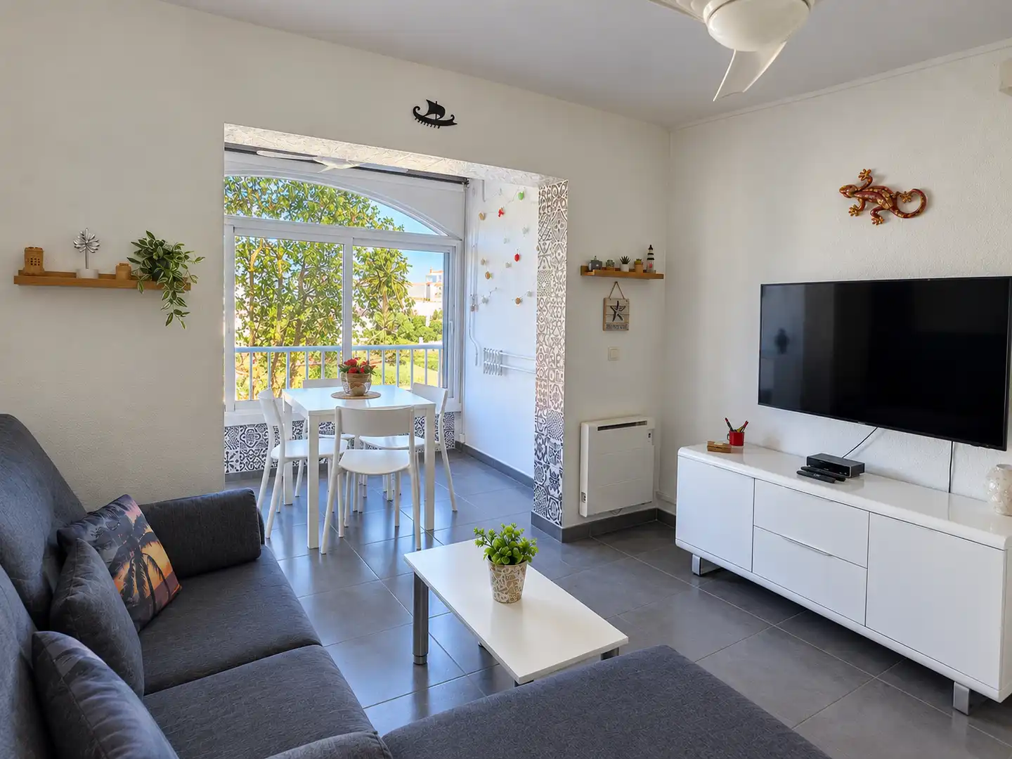 Apartment for sale in Poblat Tipic, imagen 12