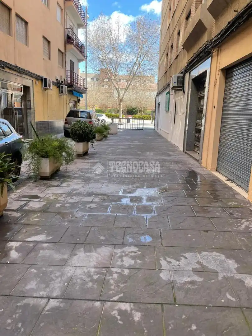 Vista exterior de Garaje en venta en Granada