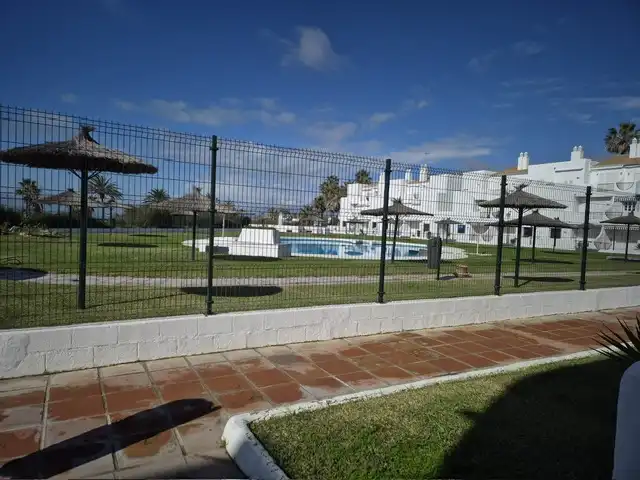 Jardí de Apartament en venda en Chiclana de la Frontera amb Terrassa, Moblat i Piscina comunitària