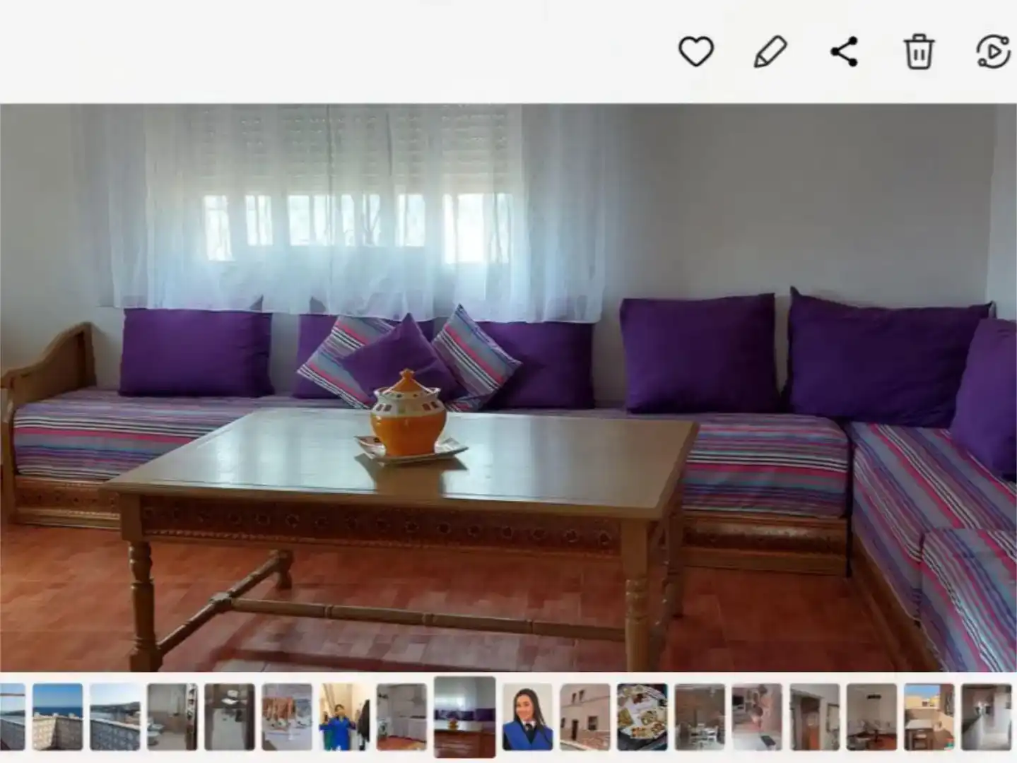 Sala d'estar de Casa adosada en venda en Muelle