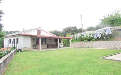 Jardí de Casa o xalet en venda en Cambre  amb Terrassa