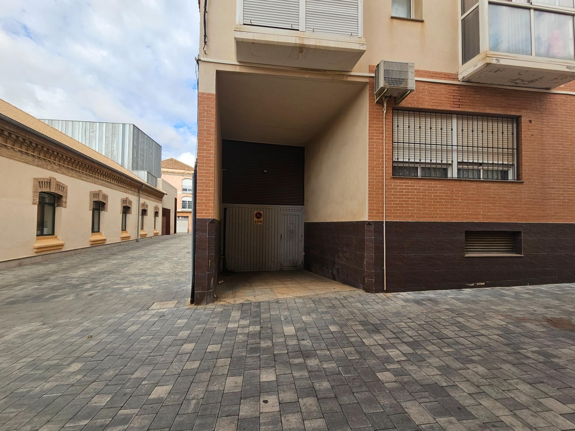 Aparcament de Garatge en venda en La Unión