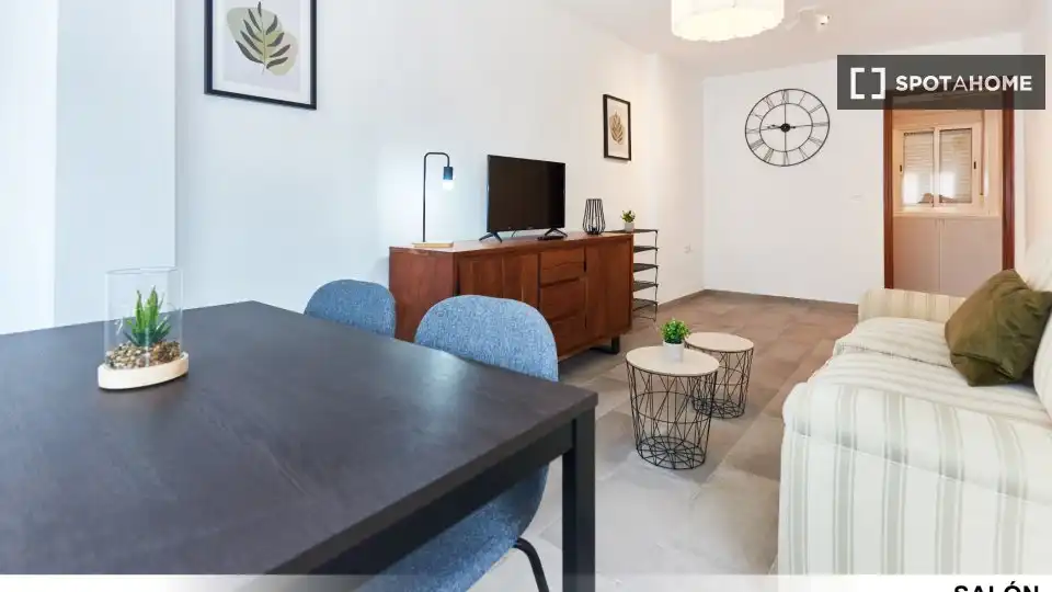 Room in Barrio León