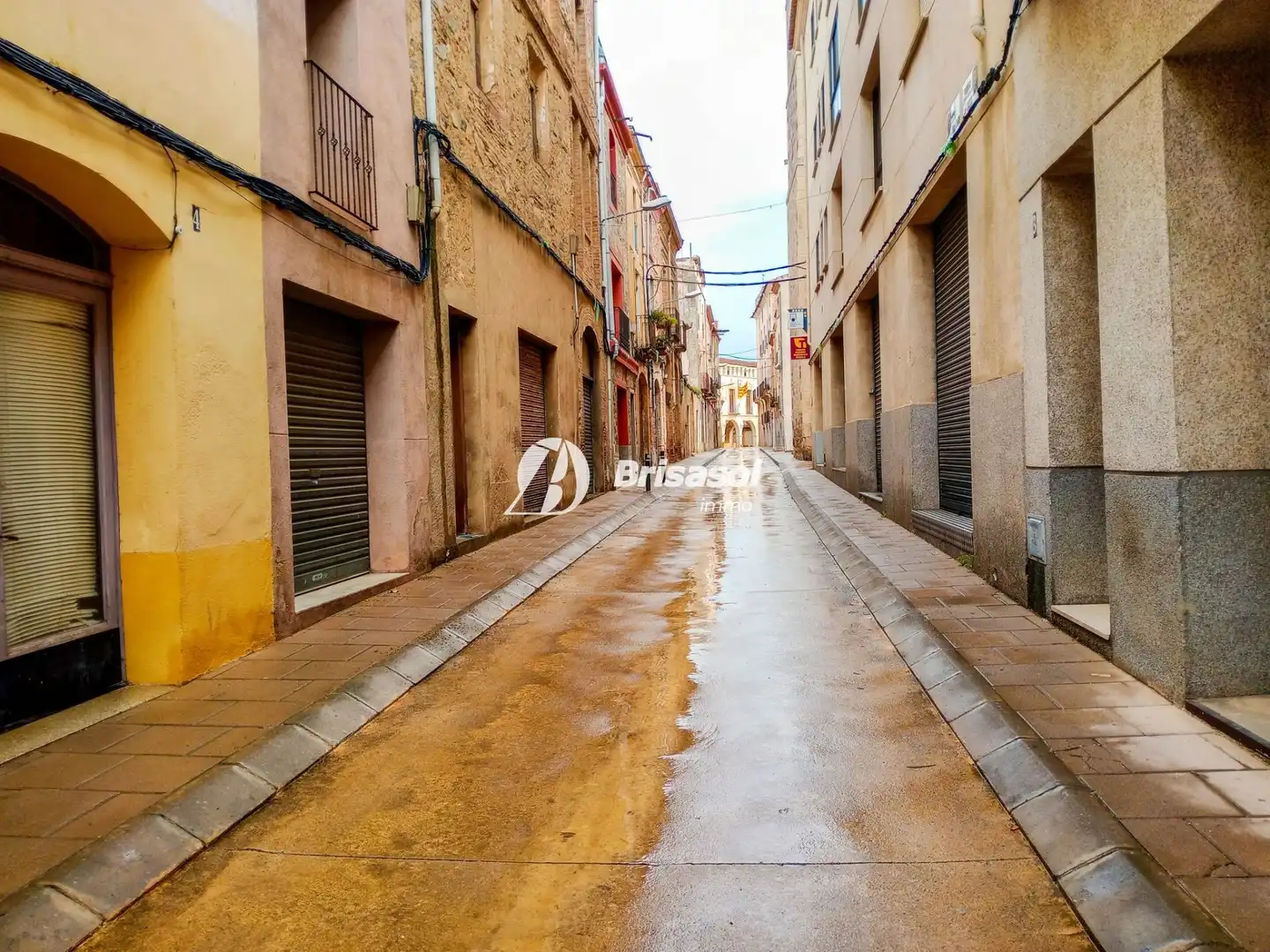 Exterior view of Houses for sale in Montbrió del Camp  with Storage room and Balcony