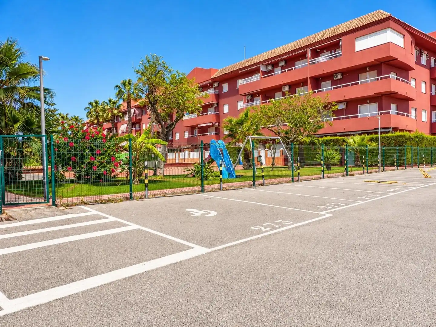 Piso con piscina en venta en Avenida LA LAGUNA, imagen 29