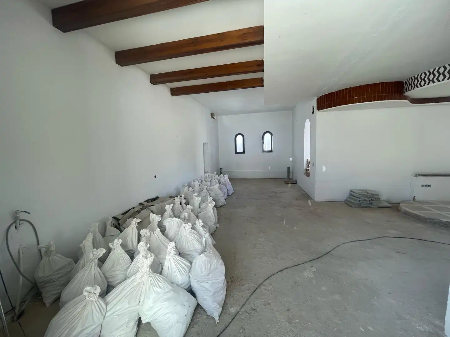 Geschaftsraum zur Miete in Casares mit Terrasse
