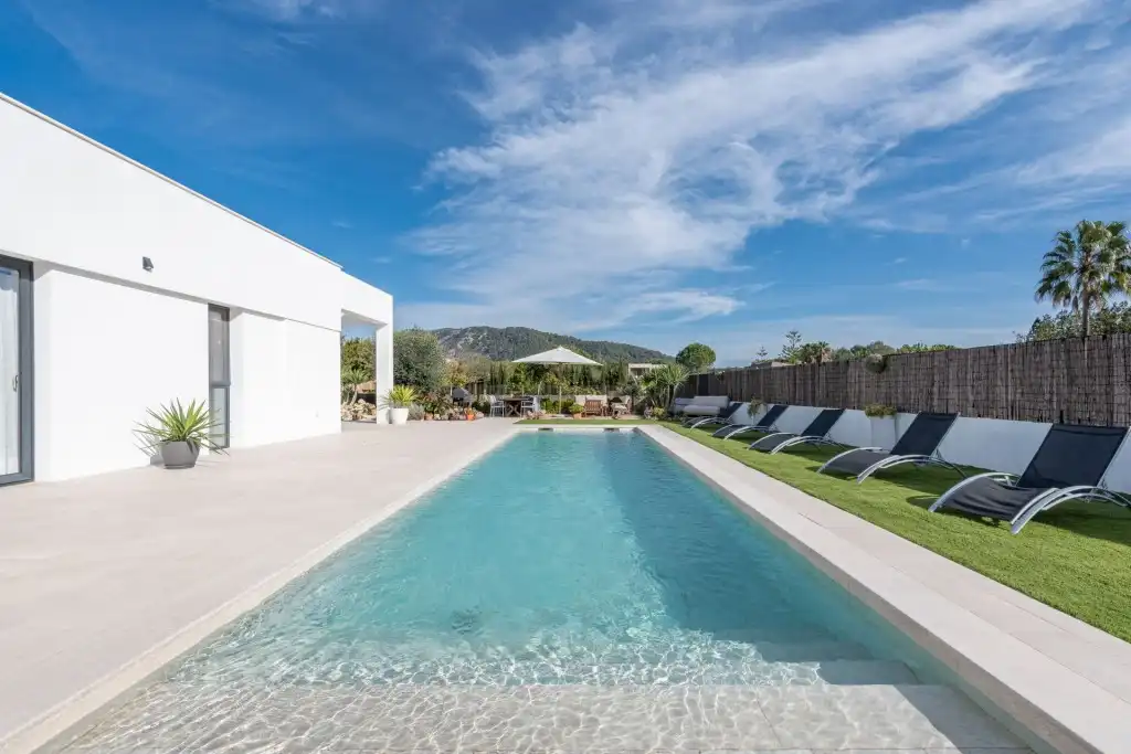 Piscina de Casa o xalet en venda en Sa Pobla amb Aire condicionat i Piscina