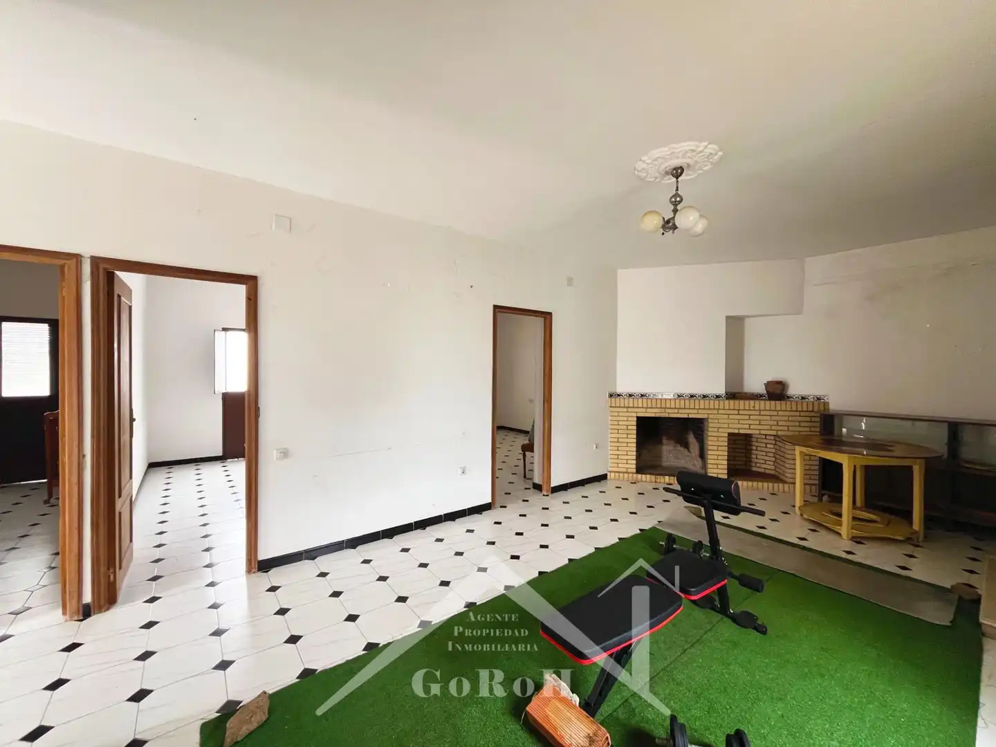 Casa o xalet en venda en Almadén de la Plata amb Jardí privat, Terrassa i Traster