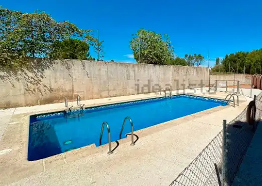Piscina de Dúplex en venda en Pozo de Guadalajara amb Aire condicionat, Calefacció i Terrassa