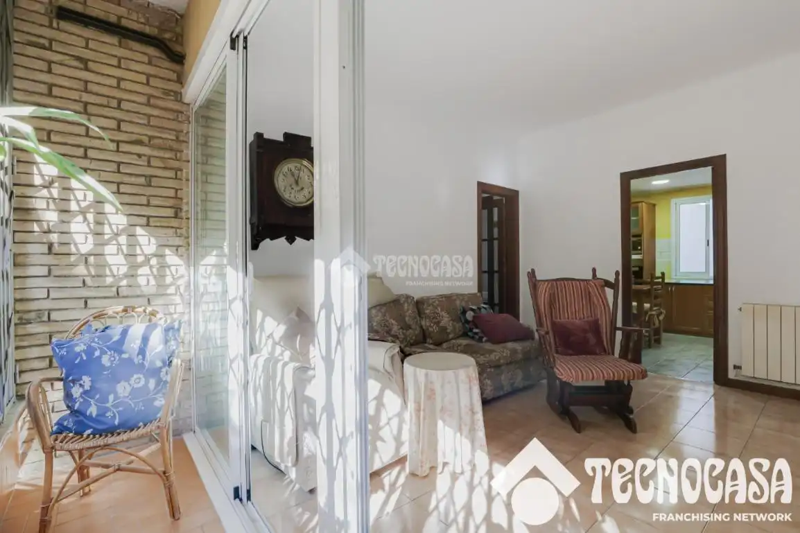 Piso con ascensor en venta en Sants - Montjuïc, imagen 2