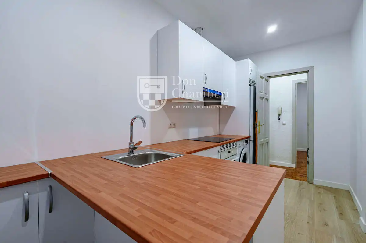Küche von Wohnung zur Miete in Madrid