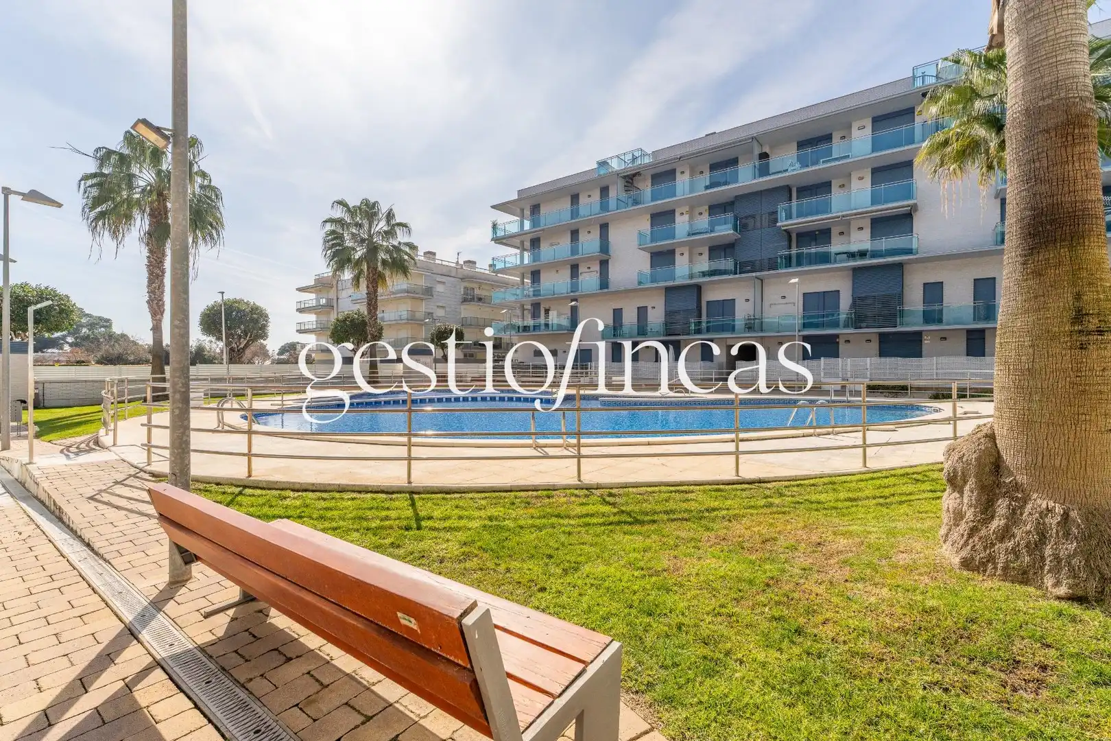 Piscina de Pis en venda en Cambrils amb Calefacció, Terrassa i Balcó