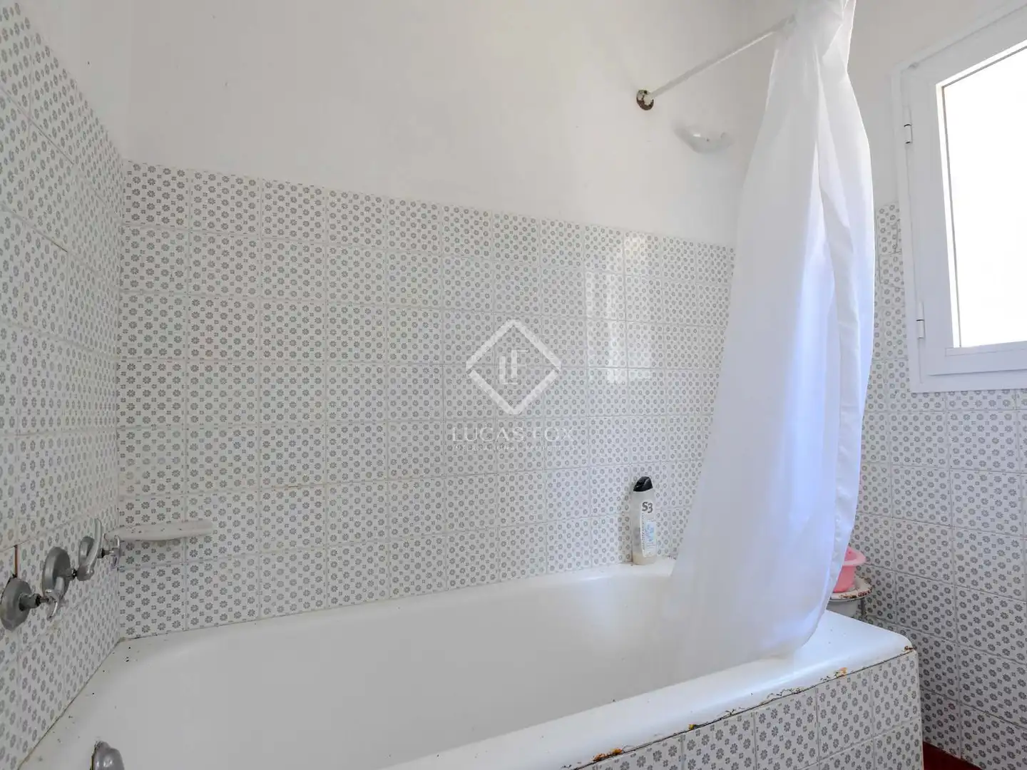 Baño de Finca rústica en venta en Ciutadella de Menorca con Jardín privado, Terraza y Trastero