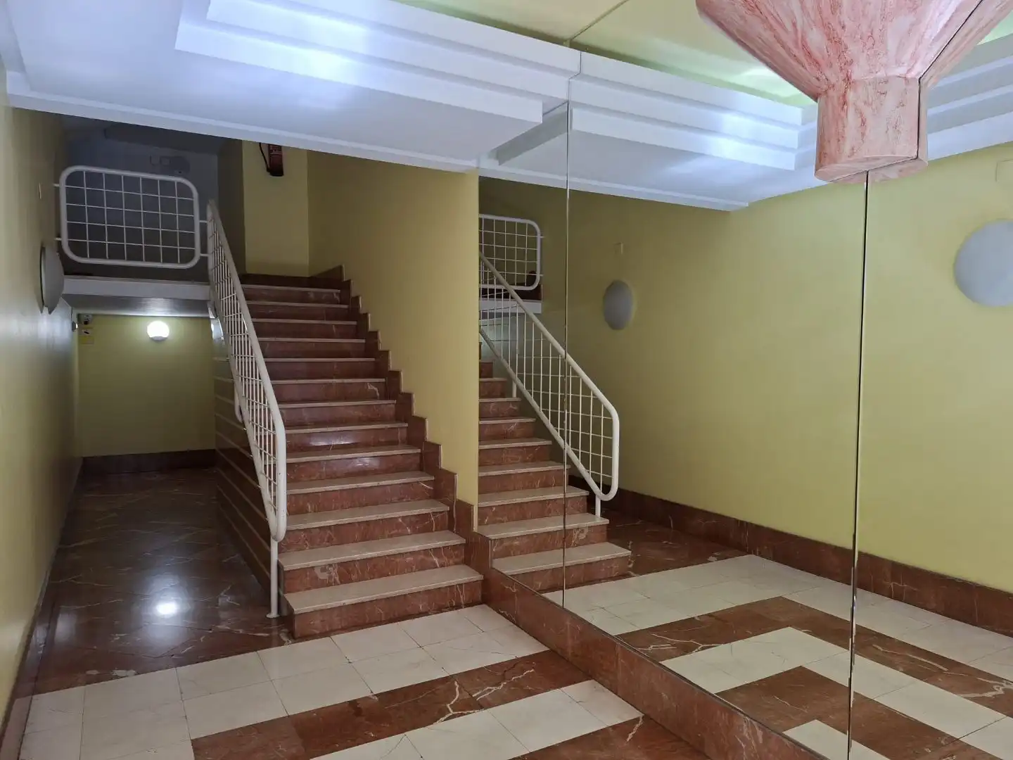 Flat with lift for sale in República Argentina 64, imagen 26
