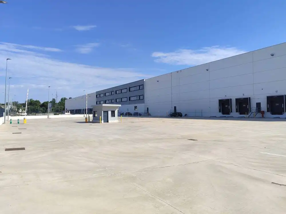 Exterior view of Industrial buildings for rent in Azuqueca de Henares