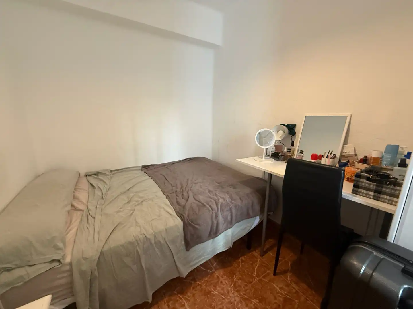 Habitación de Piso en venta en Córdoba con Aire acondicionado, Amueblado y Lavadora