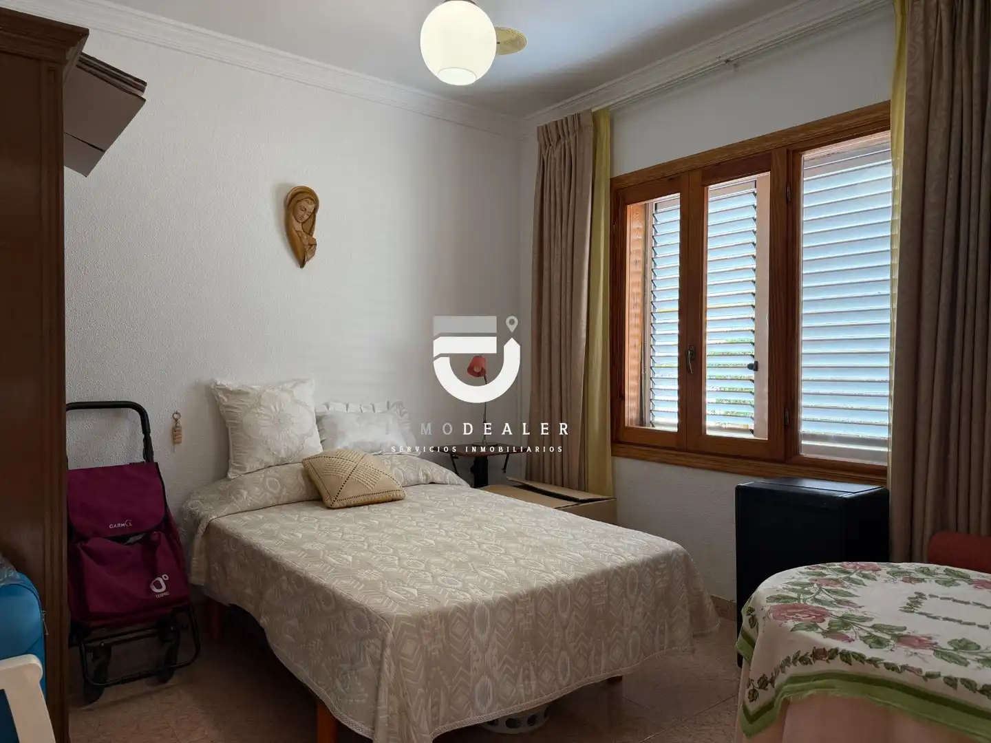 Dormitori de Casa o xalet en venda en Oliva amb Jardí privat, Terrassa i Piscina