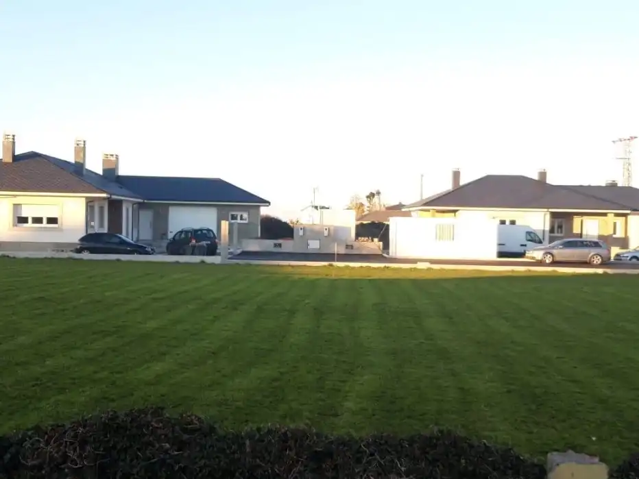 Vista exterior de Terreno en venta en Coaña