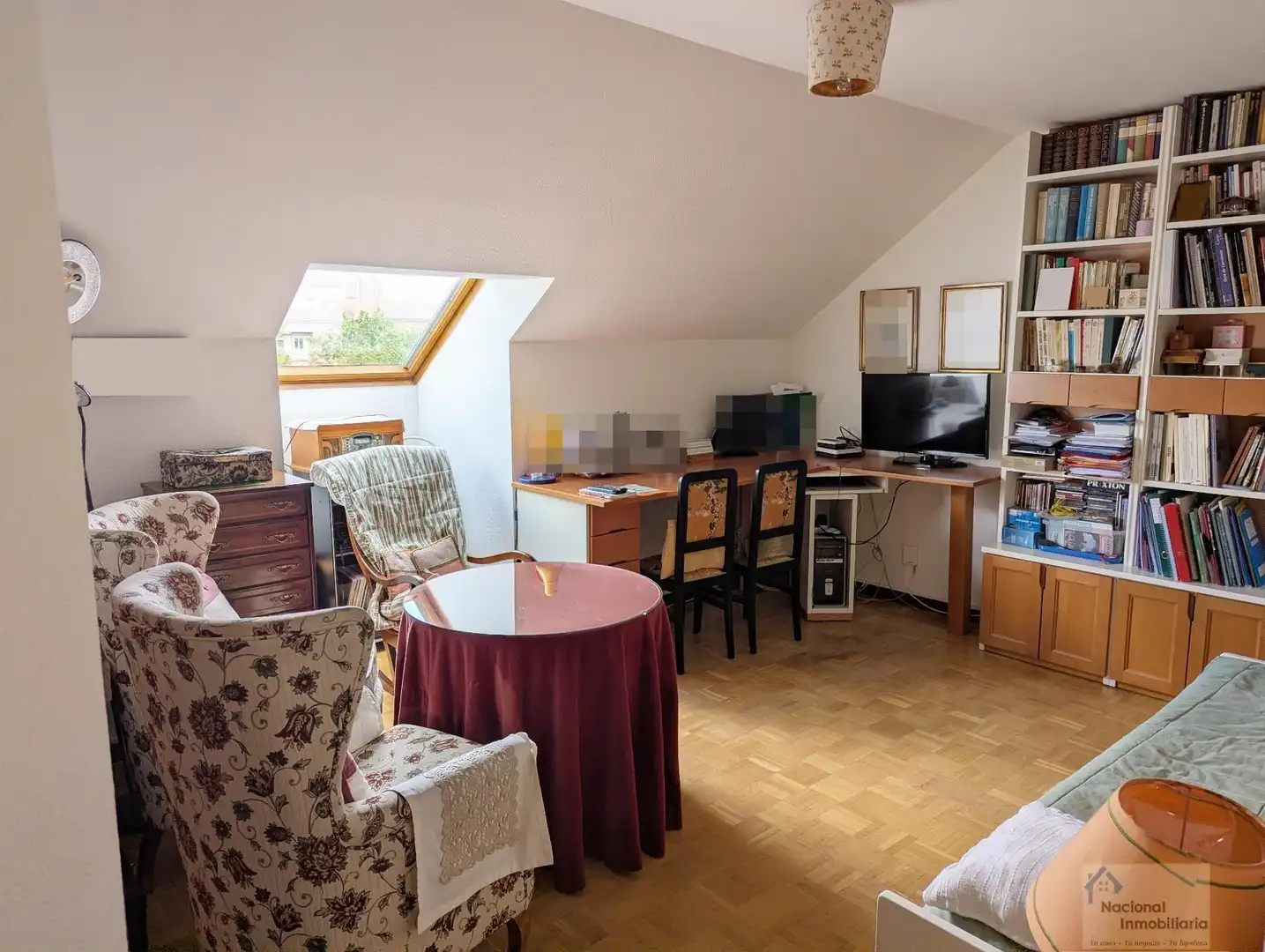 Habitación de Dúplex en venta en Segovia con Calefacción, Parquet y Trastero