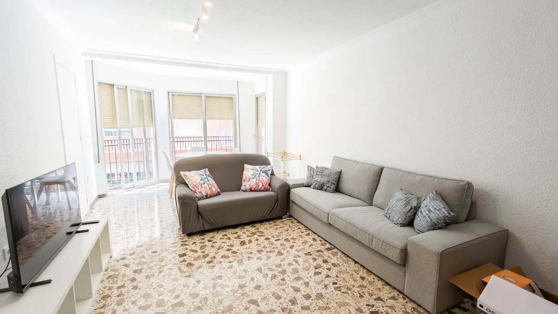 Living room of Flat for rent in Elche / Elx  with Furnished and Balcony