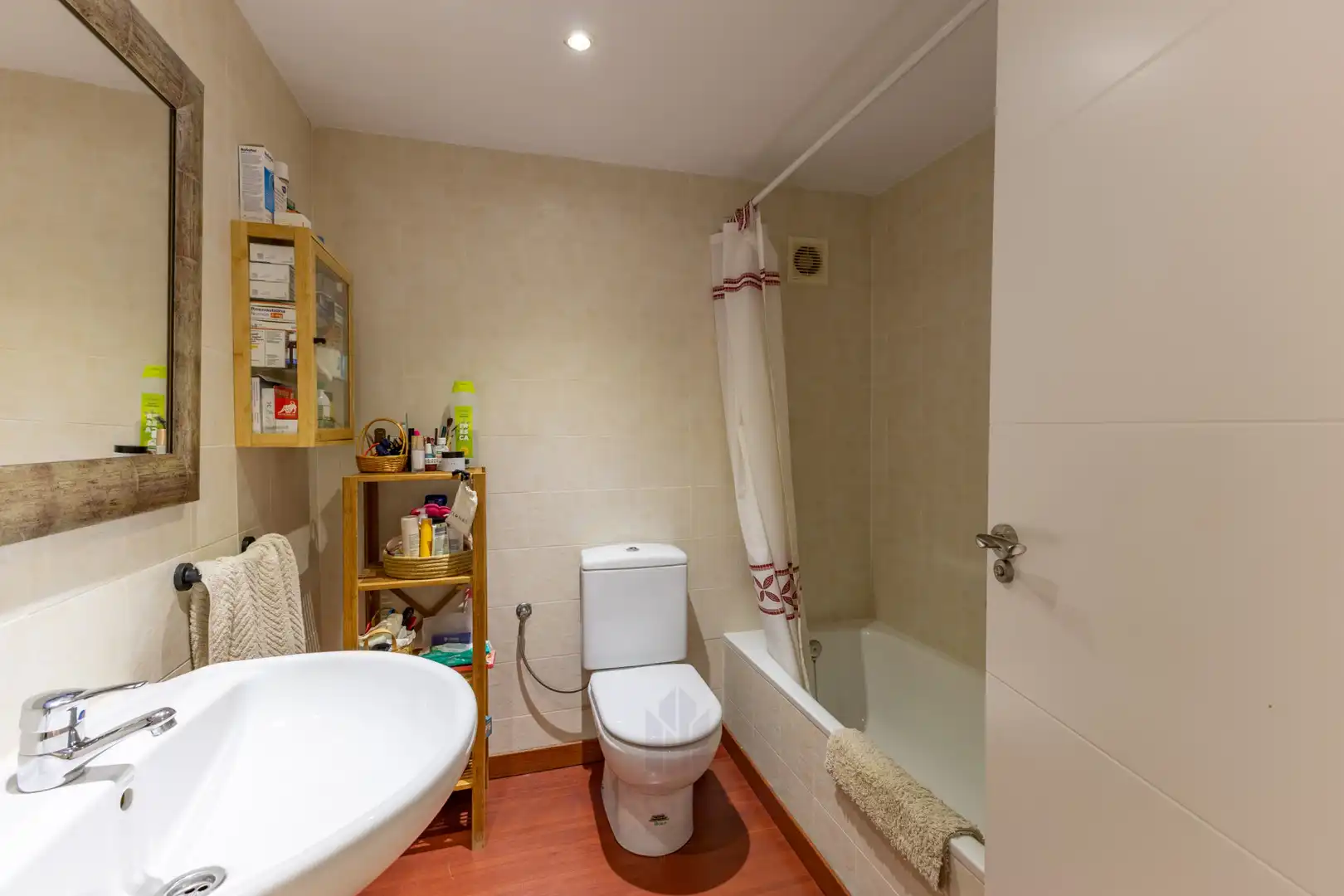 Bany de Apartament en venda en Serra, Valencia