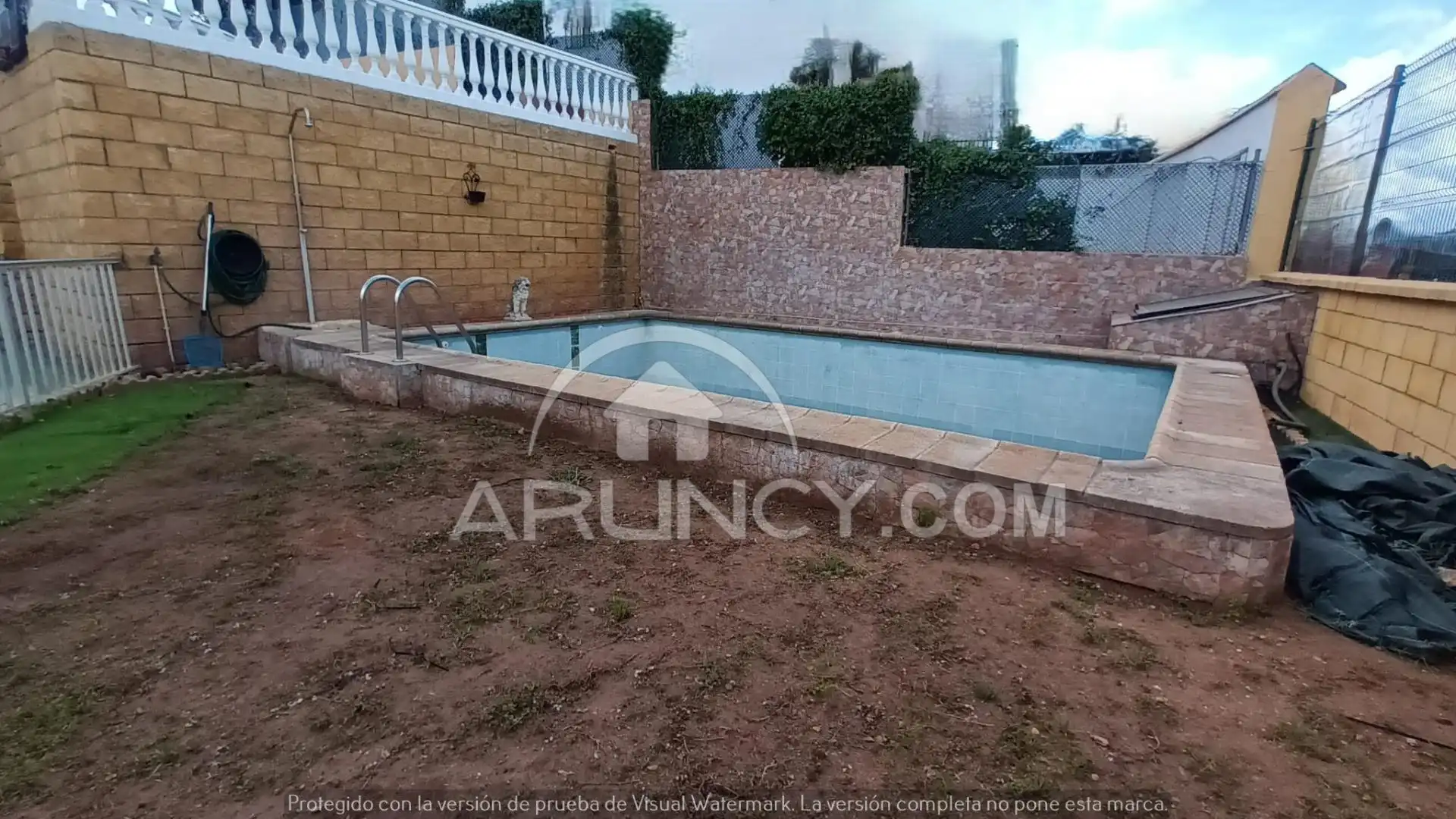 Piscina de Casa o xalet en venda en Alcalá de Guadaira amb Aire condicionat, Calefacció i Jardí privat