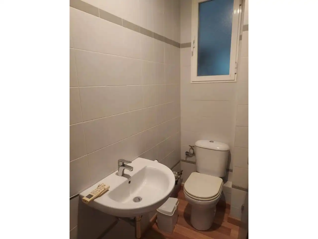 Badezimmer von Büro zur Miete in Ciutat Vella 