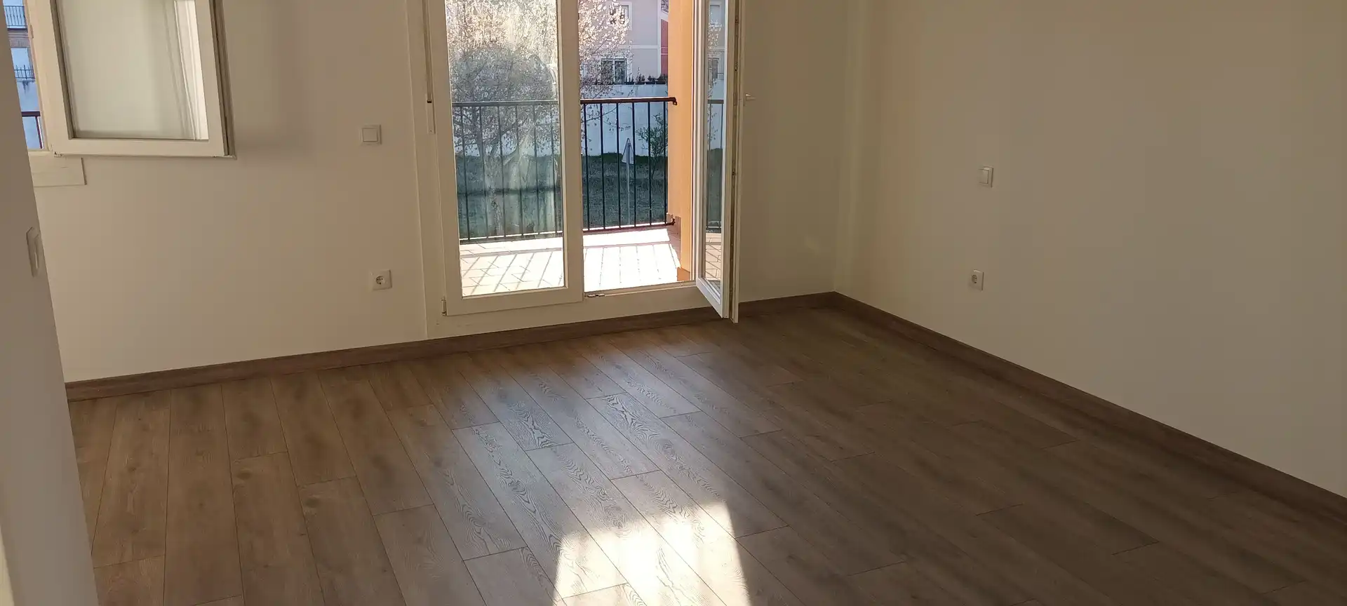 Adossat amb jardí en venda a Calle 4, imagen 3