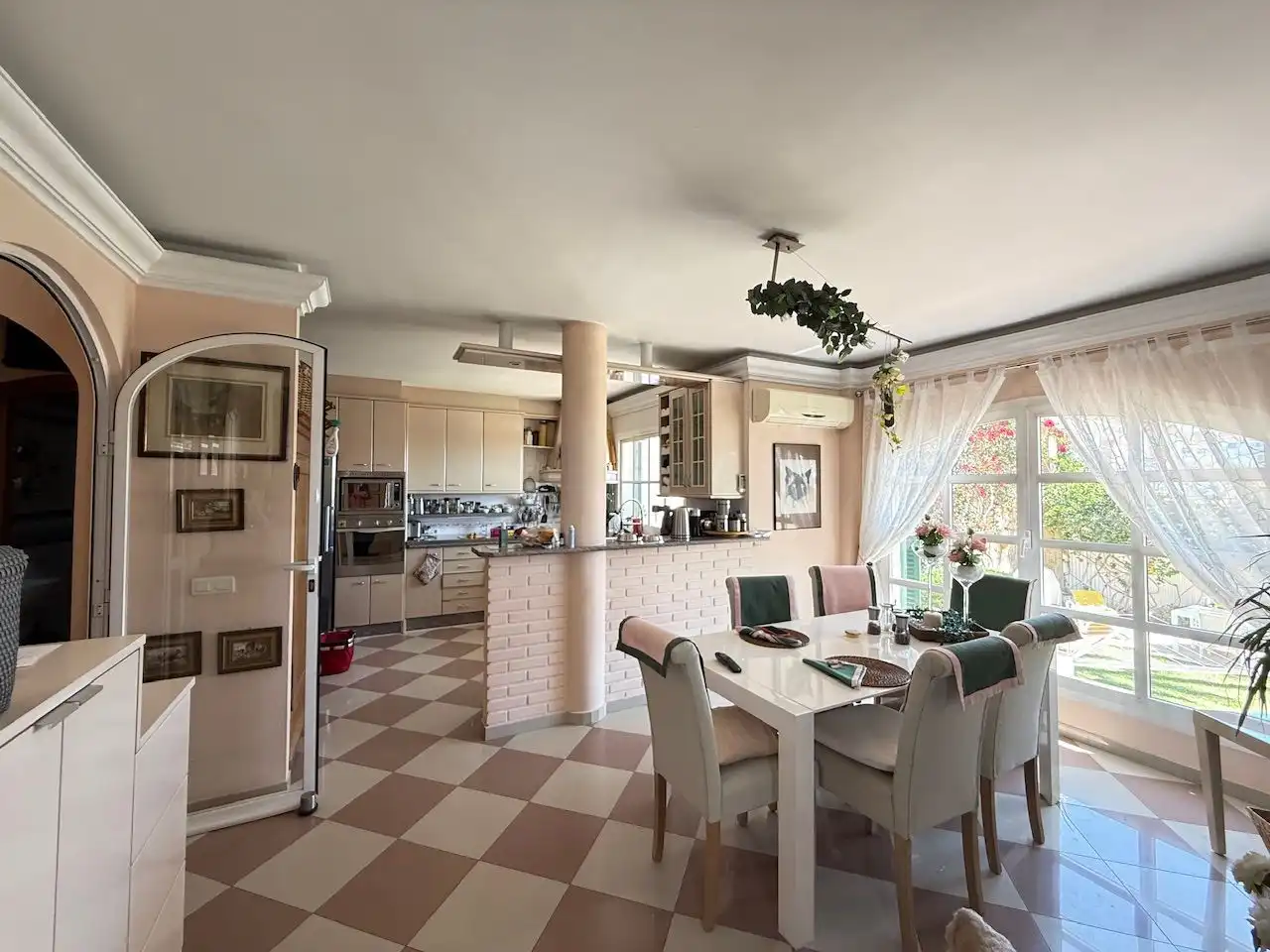 Cuina de Casa o xalet en venda en Torrox amb Aire condicionat, Calefacció i Jardí privat