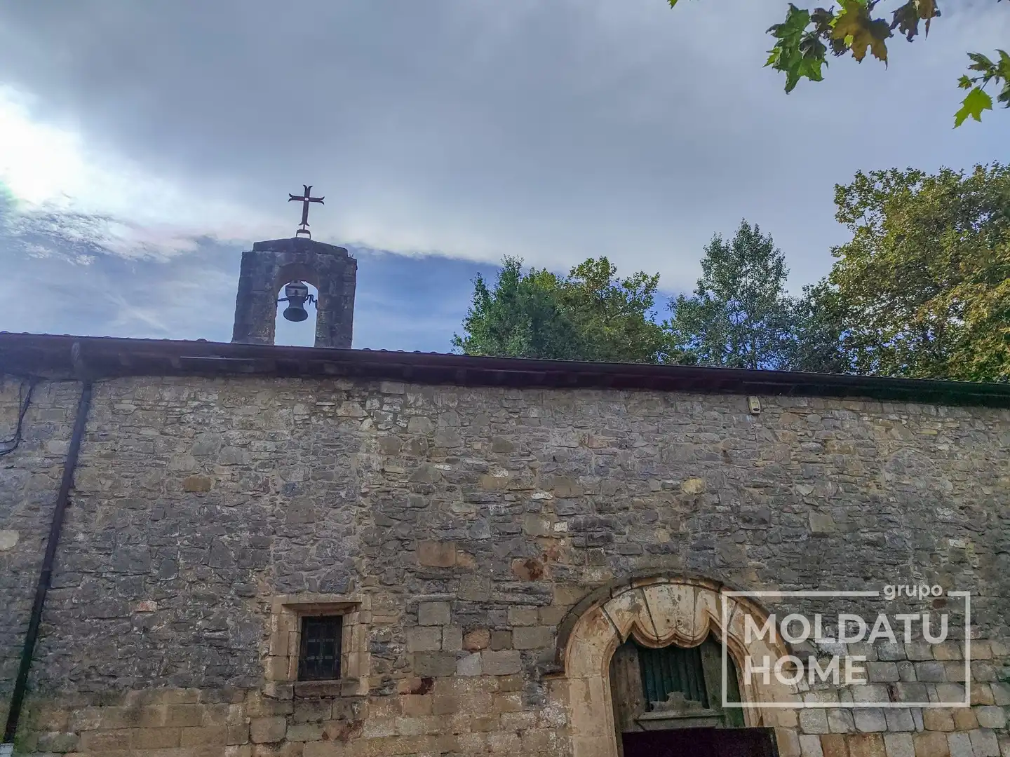 Vista exterior de Apartament en venda en Irun  amb Calefacció i Moblat