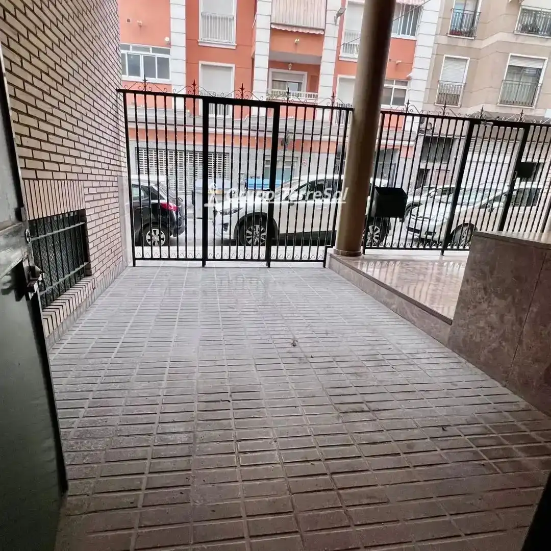 Gewerbefläche zum Verkauf in Clara Campoamor, imagen 28