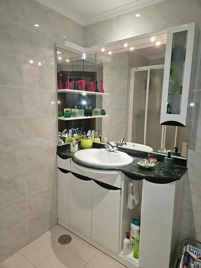 Baño de Piso en venta en León Capital  con Calefacción, Trastero y Amueblado