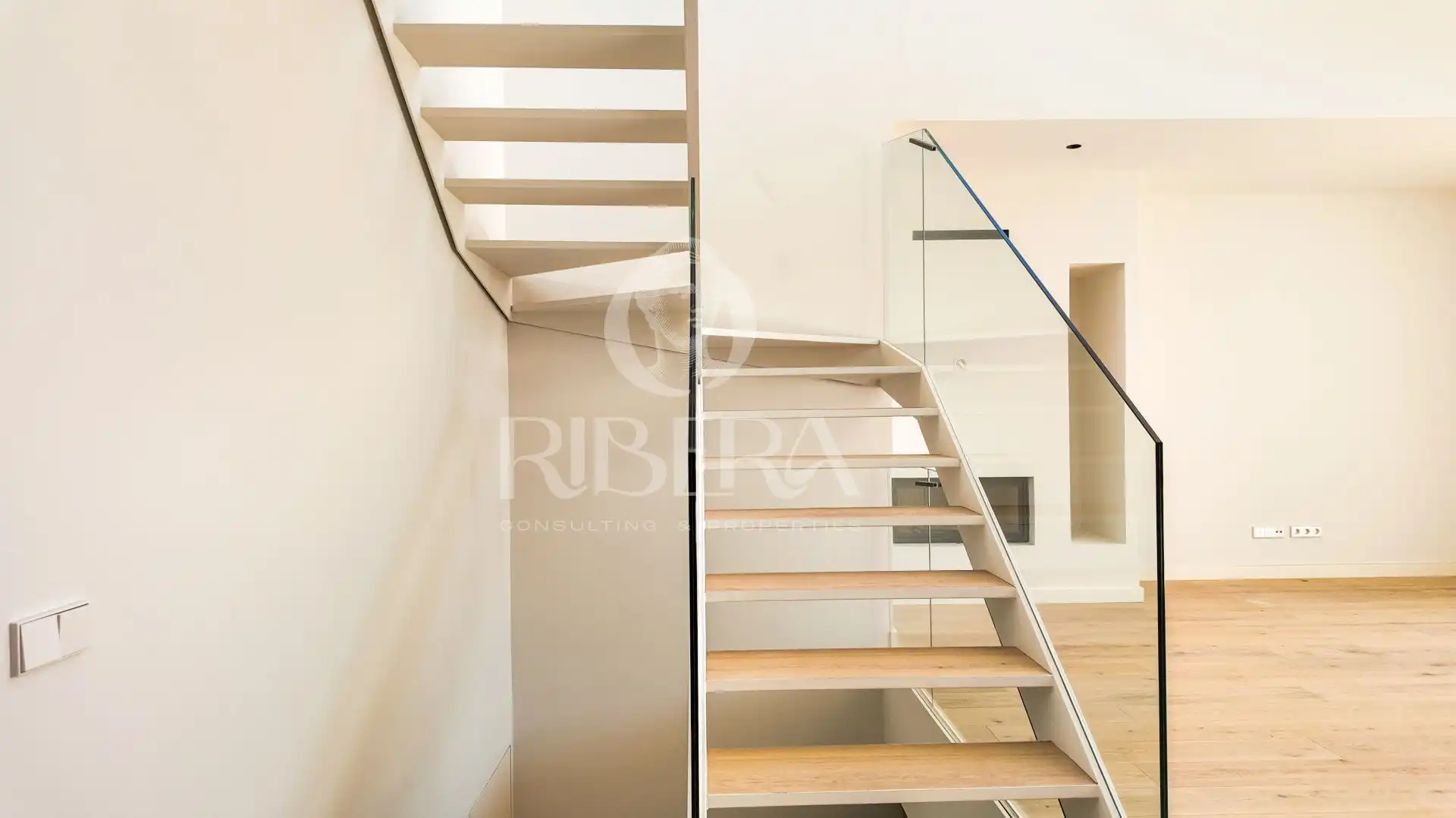 Casa o chalet en venta en L'Eliana con Aire acondicionado, Calefacción y Jardín privado