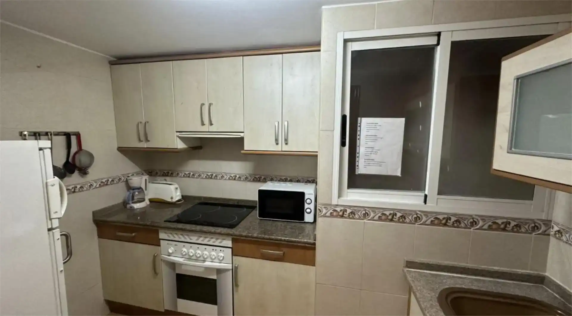 Kitchen of Flat for rent in Oliva  with Air Conditioner, Parquet flooring and Furnished