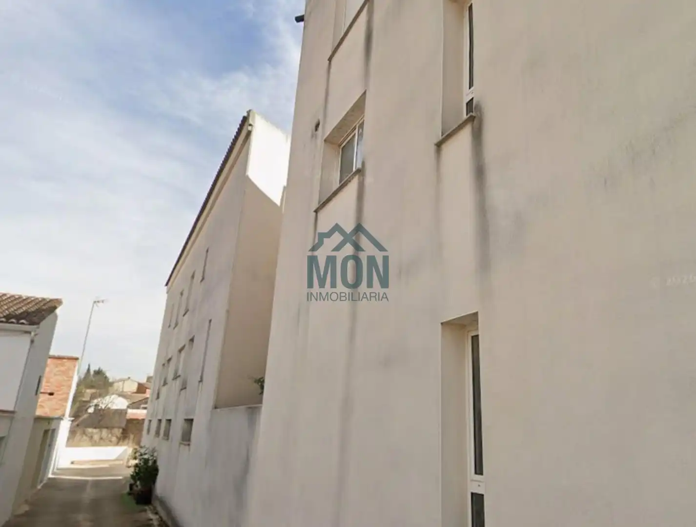 Vista exterior de Edificio en venta en Bellús