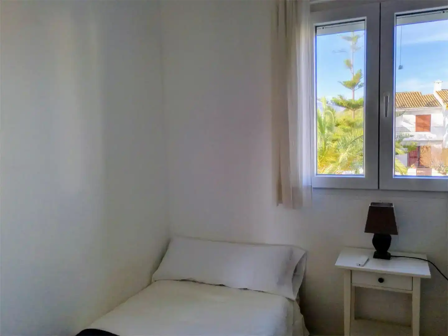 Schlafzimmer von Wohnung zur Miete in Dénia mit Klimaanlage, Privatgarten und Schwimmbad