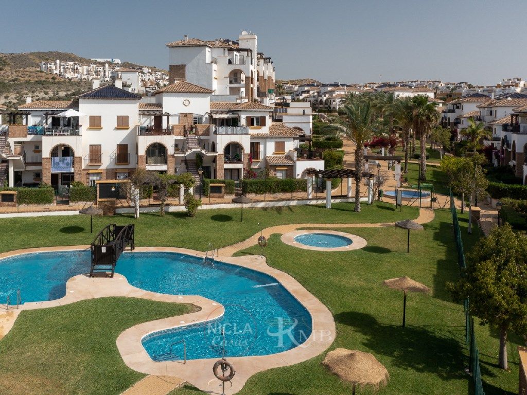 Vista exterior de Apartament en venda en Vera amb Aire condicionat, Terrassa i Moblat
