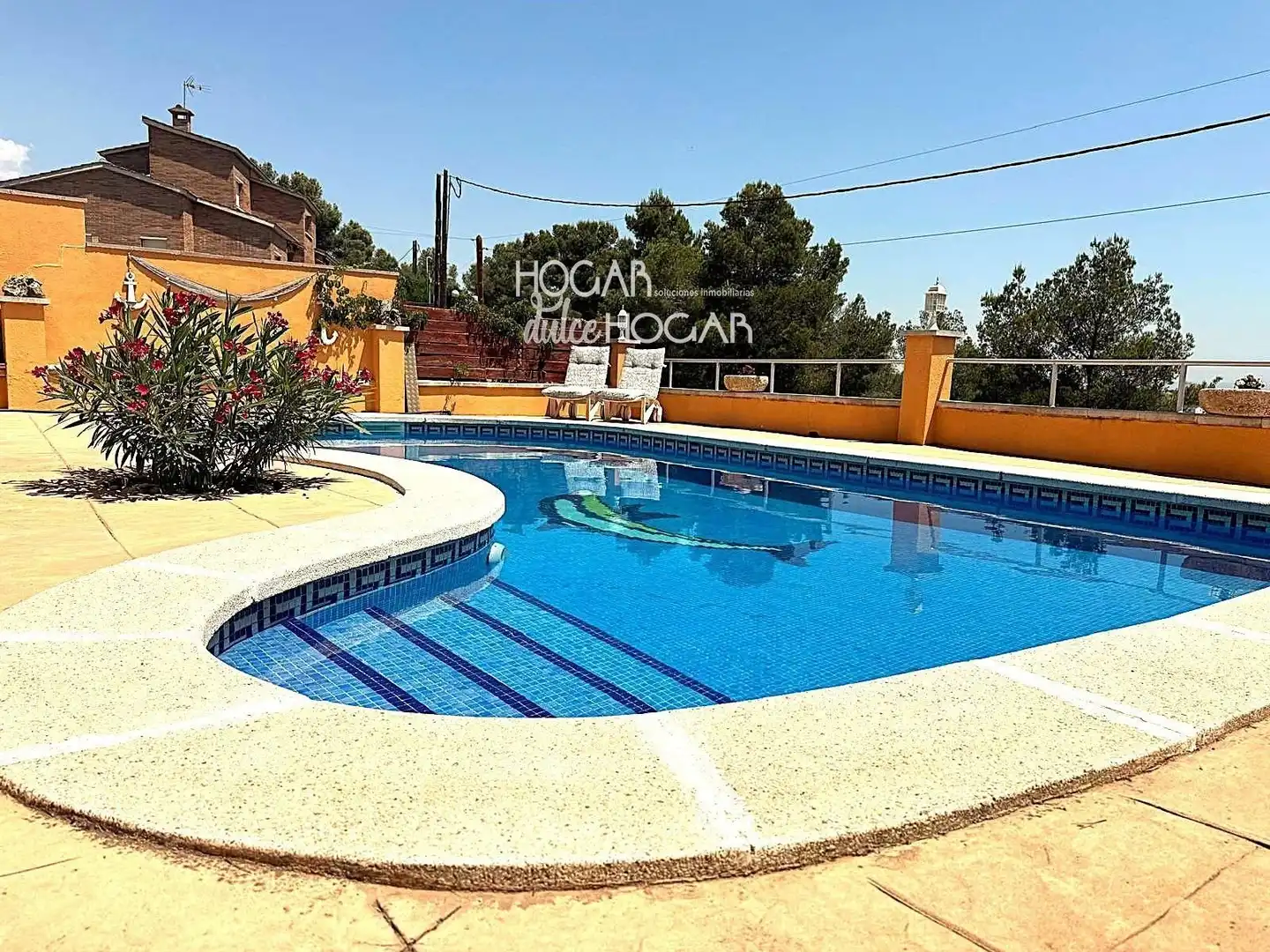 Piscina de Casa o xalet en venda en La Bisbal del Penedès amb Aire condicionat, Calefacció i Terrassa