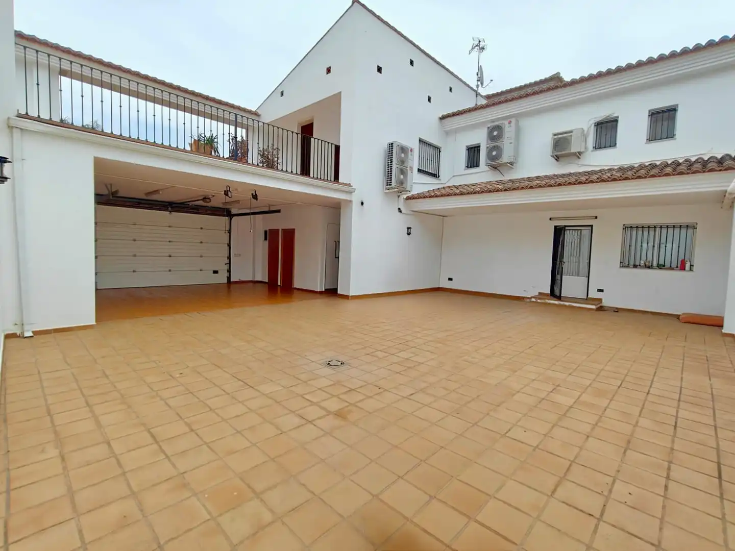 Parking de Casa o chalet en venta en Llanera de Ranes con Aire acondicionado, Calefacción y Terraza