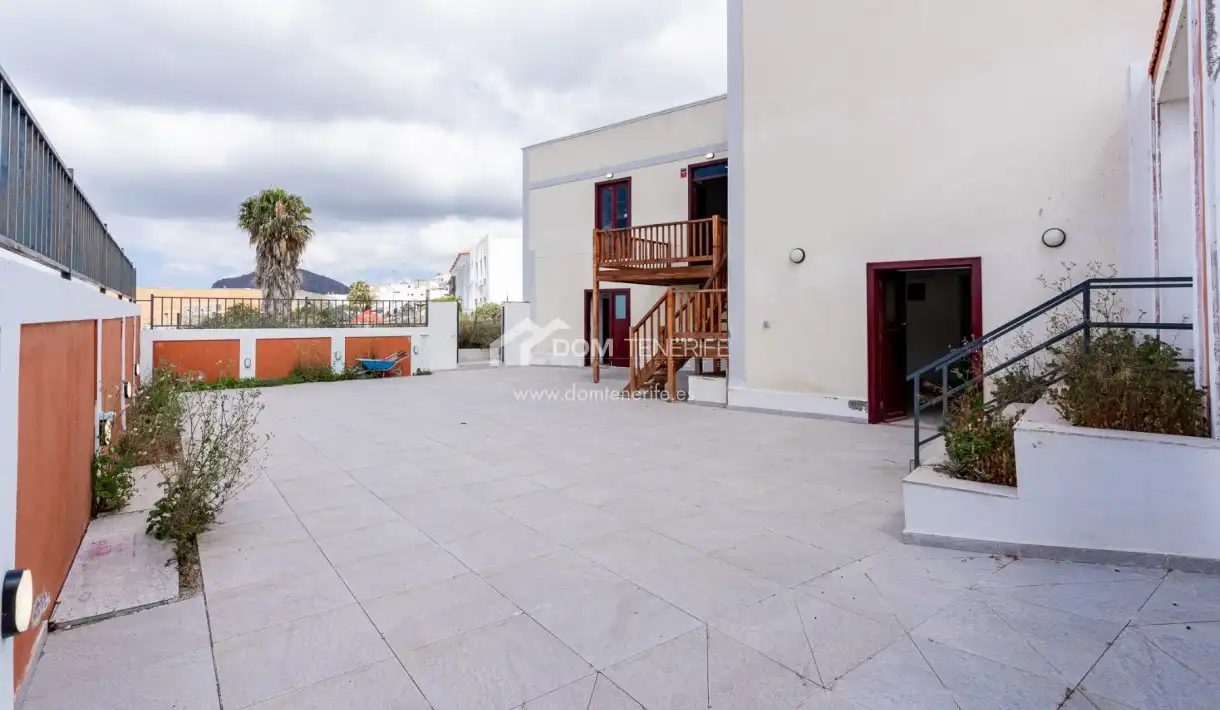 Vista exterior de Casa o chalet en venta en San Miguel de Abona con Terraza, Trastero y Horno