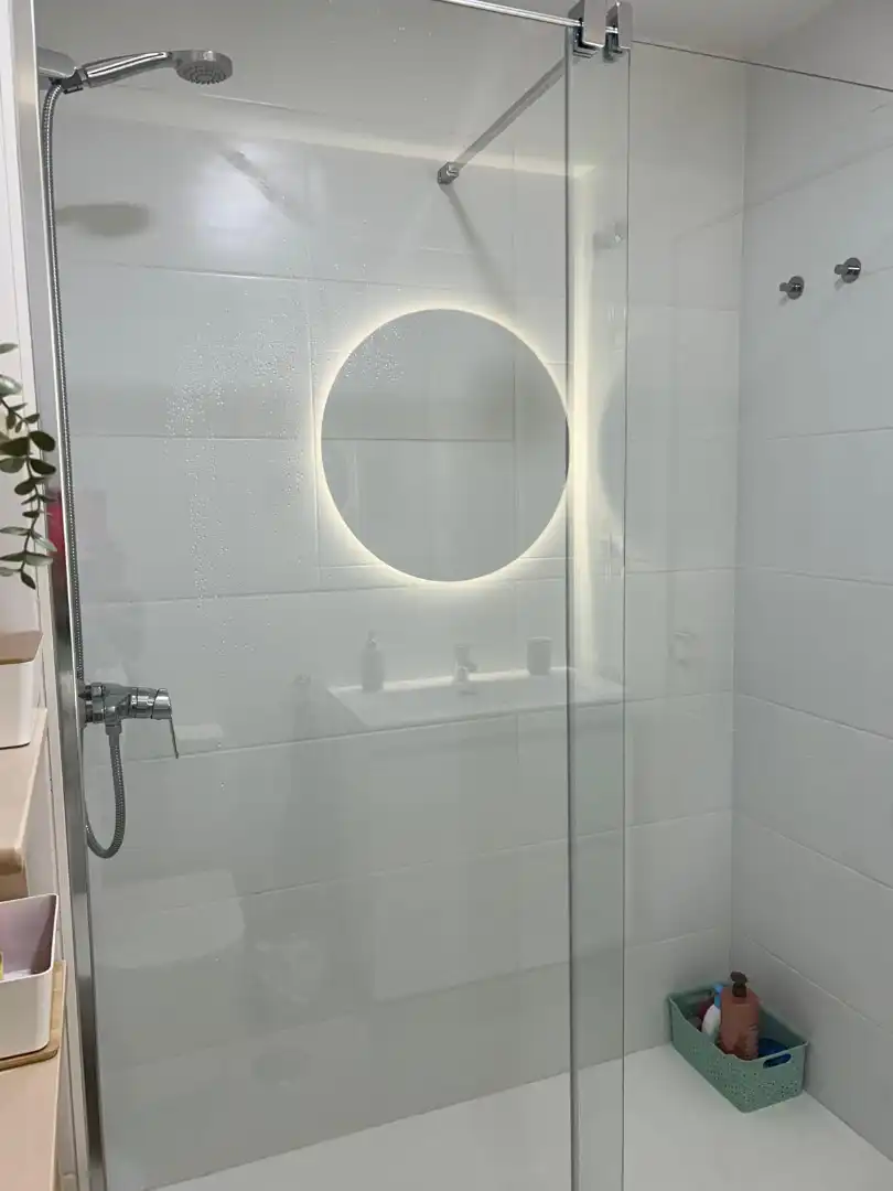 Bany de Apartament de lloguer en Chipiona amb Aire condicionat, Calefacció i Terrassa
